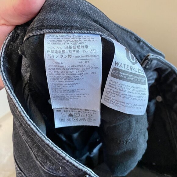 Levi’s 721 High Rise Skinny Distressed Split Knee Black Washed Jeans Size 27 - Picture 7 of 8